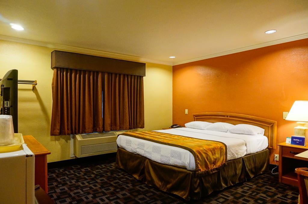 Hotel Parmani Пало-Альто Экстерьер фото